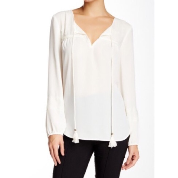 DANIEL Rainn Lace Trim Peasant Blouse - Picture 1 of 6